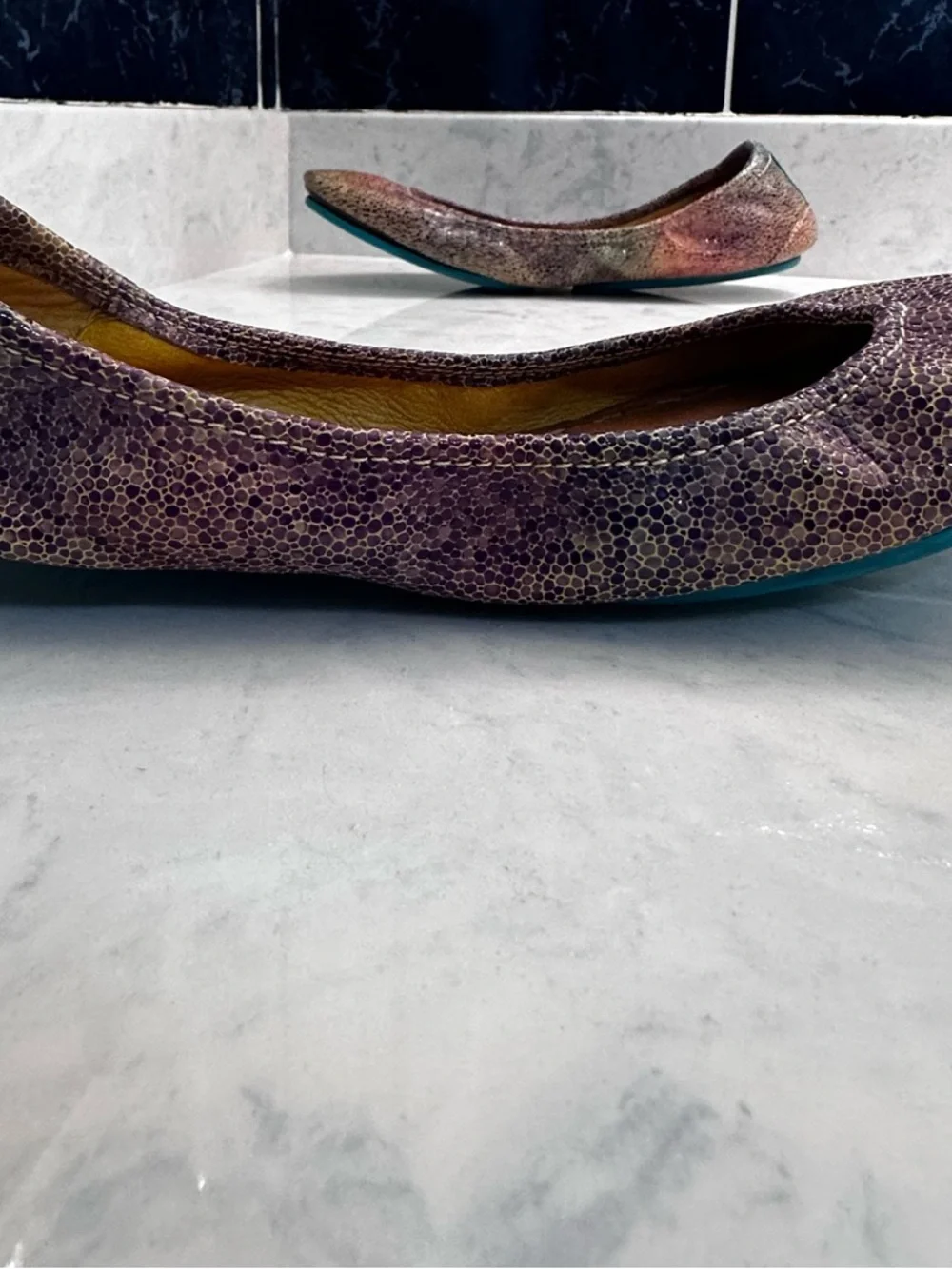 TOSCANI TIEKS. RARE FIND. DISCONTINUED. Size 10 - Picture 11 of 12